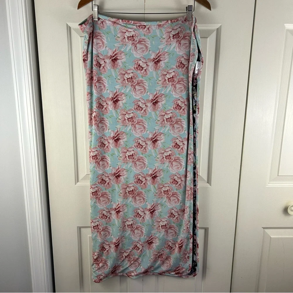 Posh Peanut Floral Baby Blanket Chelsea Kennedy Reversible Pink Blue Black